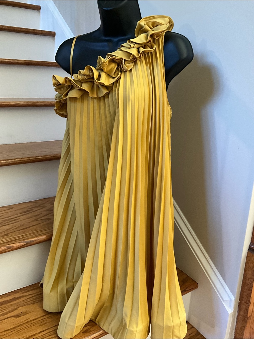 BCBGMaxAzria Womens One-Shoulder Pleated Ruffle Dress in Mustard